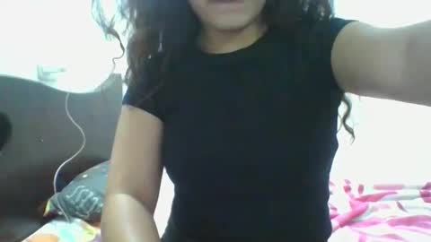 velvet_moon_v online show from April 7, 10:56 pm