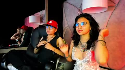 velvet  mystic online show from April 19, 1:11 pm