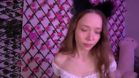 Polly online show from November 6, 6:25 pm