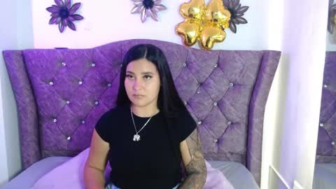 verafox69 online show from March 23, 1:06 pm