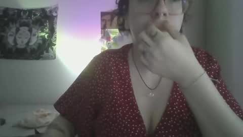 veronicadiscovery online show from November 30, 10:14 pm