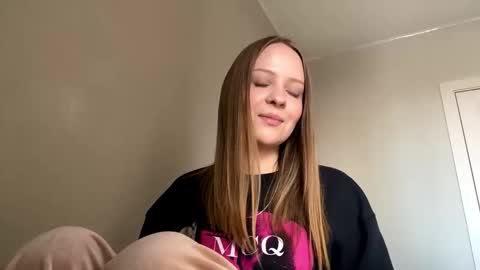 Maya  online show from March 19, 8:18 am