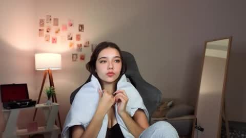 Rachel online show from December 15, 8:36 pm