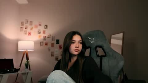 Rachel online show from November 30, 7:51 pm