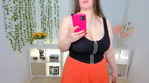 Camilla online show from May 29, 8:56 am