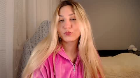 Amelia online show from January 26, 6:48 pm