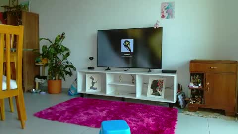 Vicky  online show from April 14, 10:10 pm