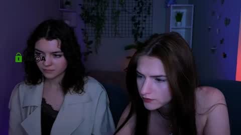 vicky_kim online show from June 17, 1:23 pm