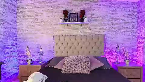 Im Victoria Divine online show from July 6, 6:54 pm