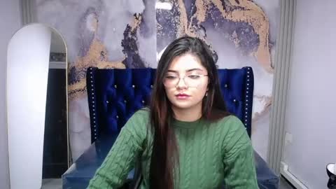 victoria_queen_v online show from May 21, 8:51 pm