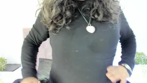 victoriaa_anderson_ online show from April 13, 2:29 pm