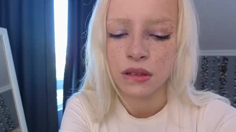 Eva online show from May 9, 1:02 pm