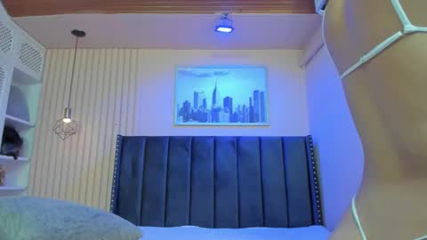 Viiolett online show from March 29, 8:08 pm