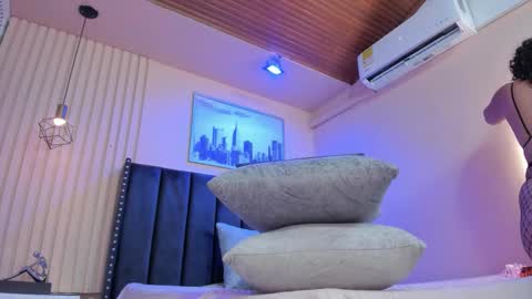 Viiolett online show from March 26, 8:43 pm