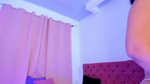 Violet online show from May 9, 10:01 pm