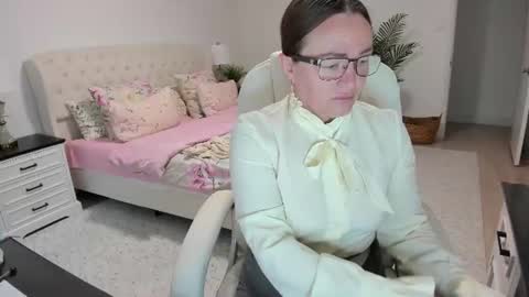 Ukrainian-woman online show from July 13, 11:33 am