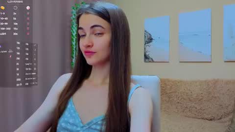 vikiberry online show from July 11, 10:37 am