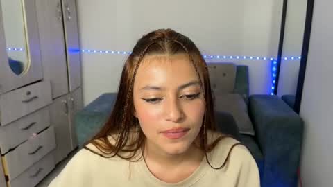 viky_evanss online show from July 31, 8:43 pm