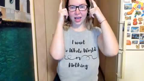 viodetta online show from December 20, 5:50 pm