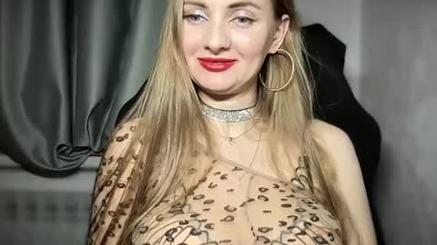 Funny  girl online show from February 1, 6:10 am