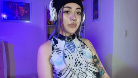 violet online show from March 18, 5:23 am