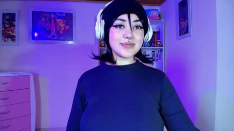 violet online show from March 6, 10:21 am