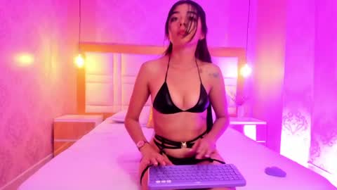 violet_lexi online show from July 9, 12:29 pm