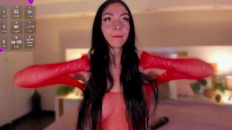 Violeta  online show from April 8, 11:45 am