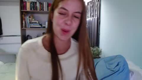 Violeta Peter online show from August 4, 9:43 pm
