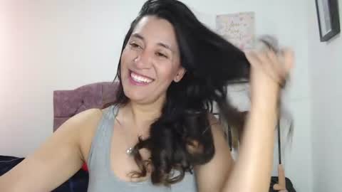violeta_scott_ online show from July 28, 3:21 pm