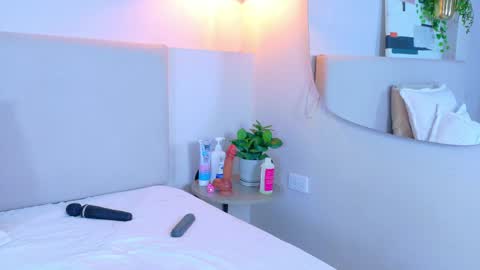 Violet online show from April 10, 11:49 am