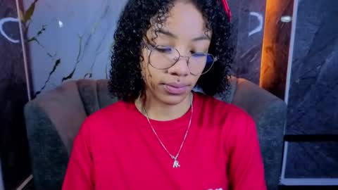 violeth_b online show from March 18, 12:54 pm