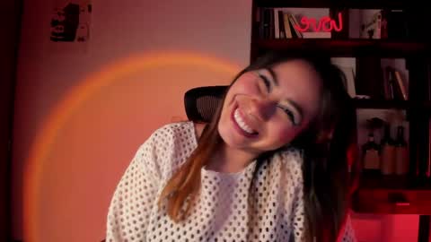 Violeta online show from April 10, 11:00 pm