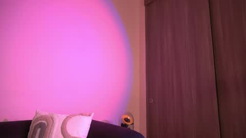 violetta independent model online show from April 24, 3:09 am