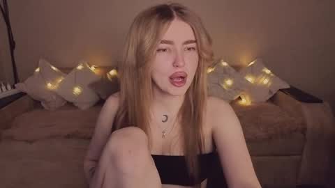 ViolettaOtis online show from April 8, 3:14 pm