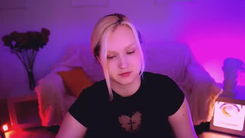 Violett online show from June 23, 8:12 am