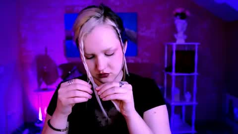 Violett online show from June 29, 10:37 am