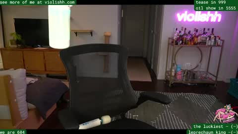 follow me on twitter violishh and ig violishh  online show from March 18, 5:12 am