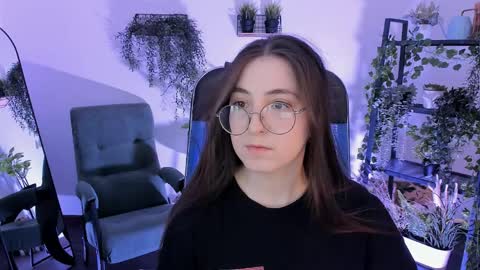 your love online show from March 31, 6:52 pm