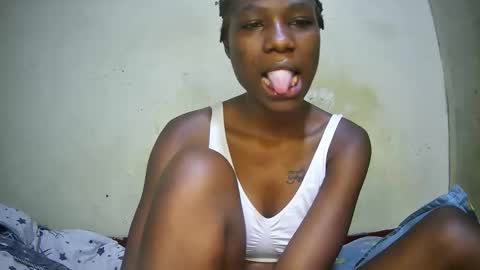 viva_sweet online show from April 30, 6:24 pm