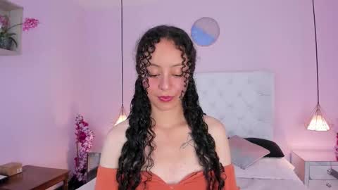 Vivi online show from March 7, 4:19 am