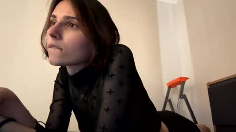 vivianglow online show from July 3, 1:28 pm