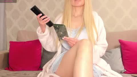 VLADAX555 online show from April 17, 3:08 am
