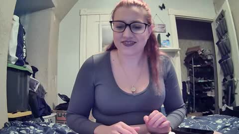 warwhore24 online show from February 6, 7:07 pm