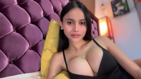 Maggie online show from April 9, 2:55 pm