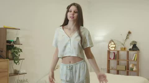 Naomi online show from April 13, 2:35 am