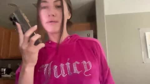 iamwhitneyoc online show from March 17, 2:54 pm