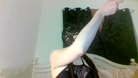 WILd College GRL ANita online show from April 30, 8:41 am