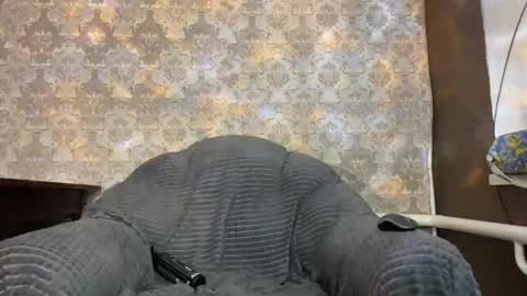 wildforestmuse  twitter online show from March 7, 7:48 am