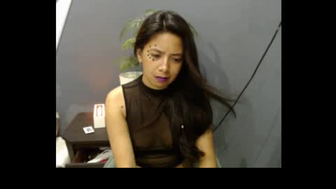 Wildnyx online show from March 8, 3:27 pm